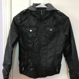 Tilly's Full Tilt Jacket - Black, Child Medium